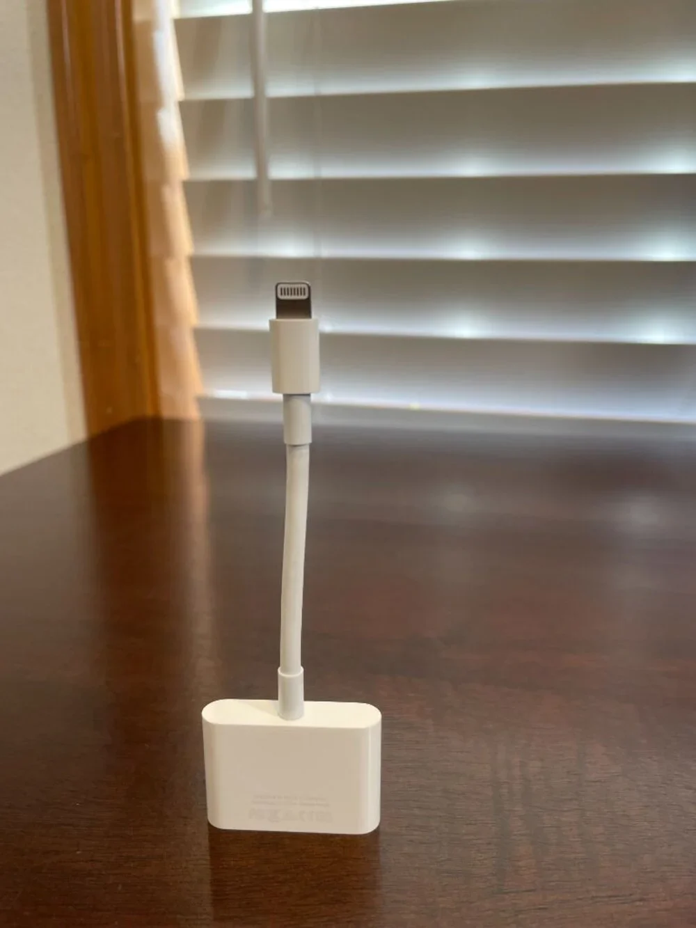 Apple A1438 Lightning to HDMI Adapter